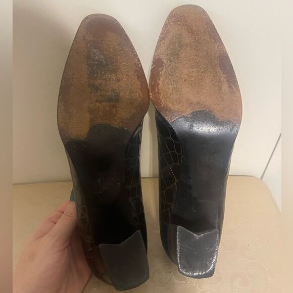 Stuart Weitzman Embossed Heels - Picture 10 of 12